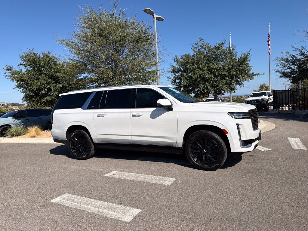 Used 2021 Cadillac Escalade ESV Premium Luxury w/ Driver Assist Tech Package RWD image 12