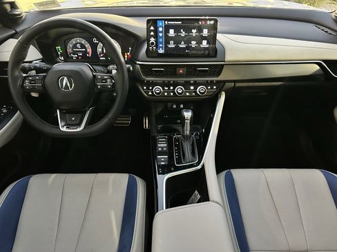 Used 2025 Acura ADX A-Spec image 12