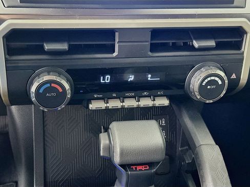 Used 2025 Toyota Tacoma TRD Off-Road image 16