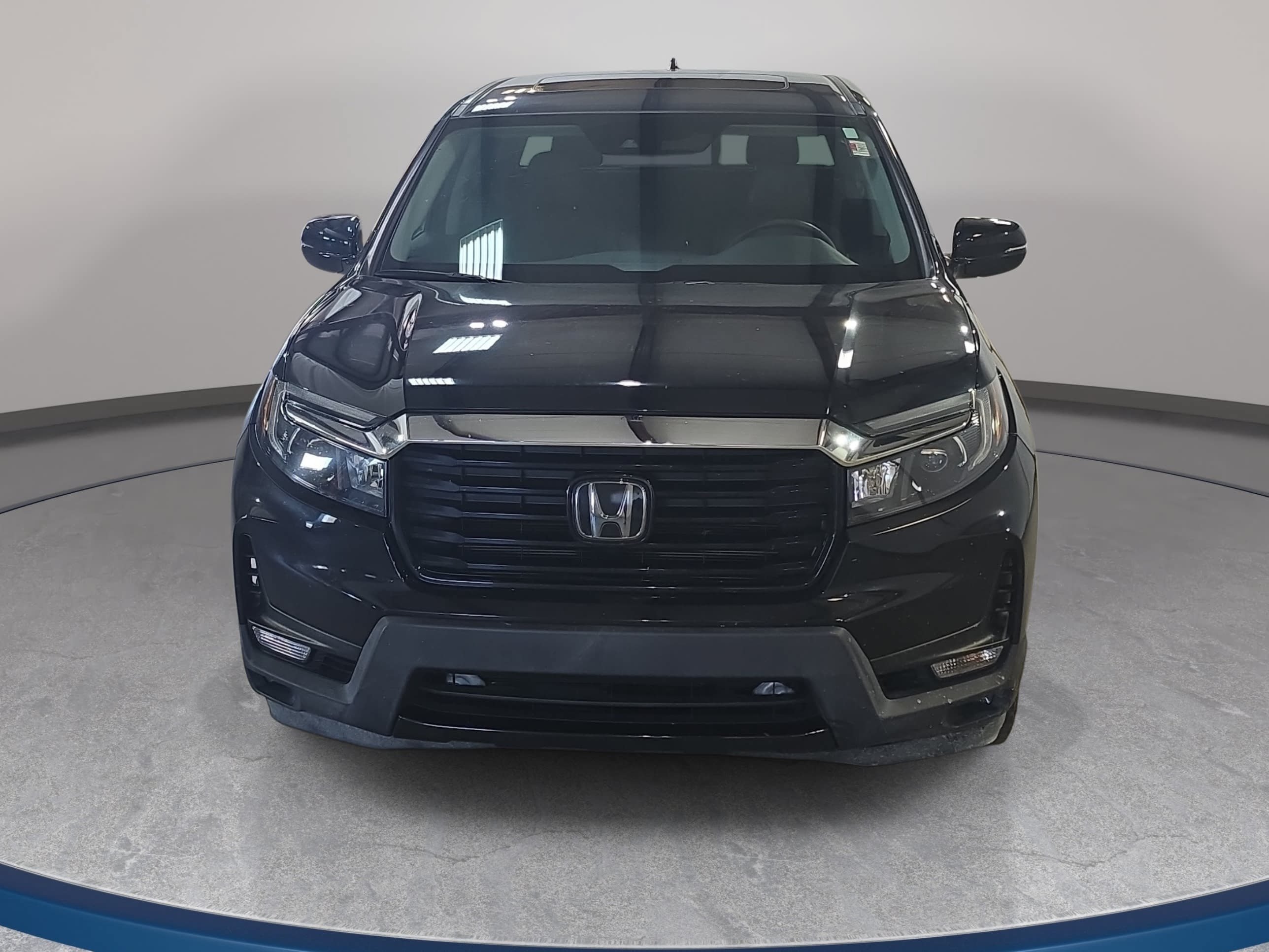 Used 2023 Honda Ridgeline RTL-E image 3