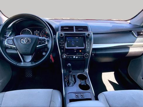 Used 2017 Toyota Camry XSE FWD image 13