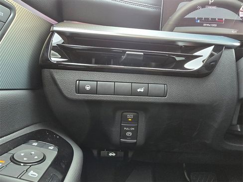 New 2026 Nissan Murano SL image 14