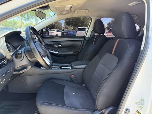 Used 2025 Nissan Sentra SR FWD image 24