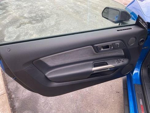 Used 2019 Ford Mustang Shelby GT350 w/ Technology Package image 14