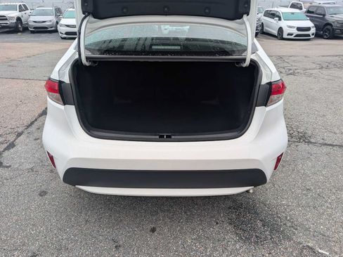 Used 2020 Toyota Corolla LE FWD image 24