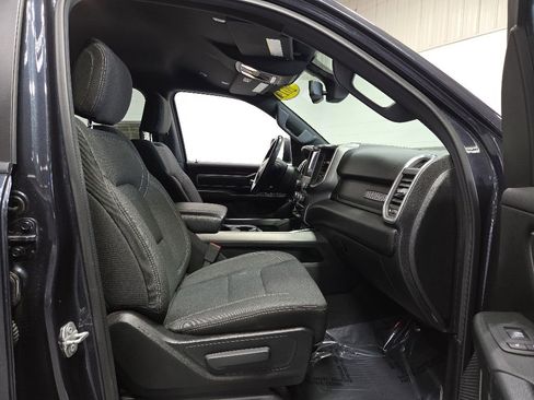 Used 2019 RAM 1500 Big Horn AWD/4WD image 10