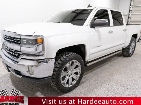 Used 2017 Chevrolet Silverado 1500 LTZ w/ LTZ Plus Package image 2