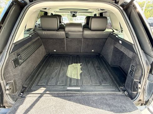 Used 2019 Land Rover Range Rover Supercharged image 29
