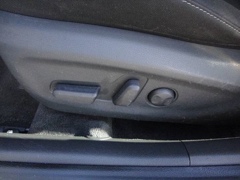 Used 2017 Hyundai Elantra Value Edition FWD image 11