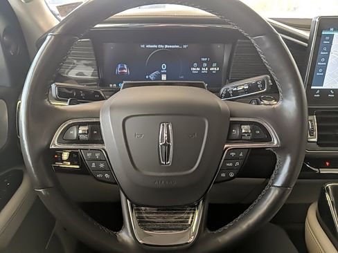 Certified 2022 Lincoln Navigator L Black Label image 17
