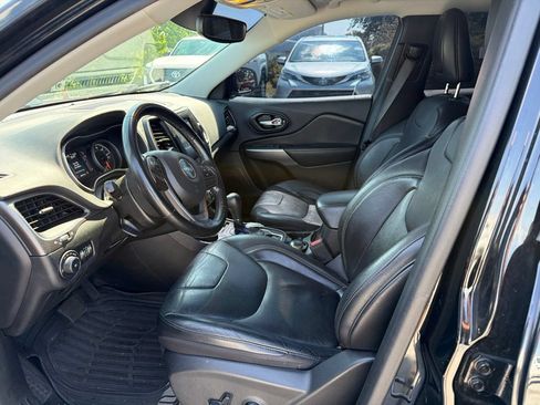 Used 2021 Jeep Cherokee Latitude Lux AWD/4WD image 17