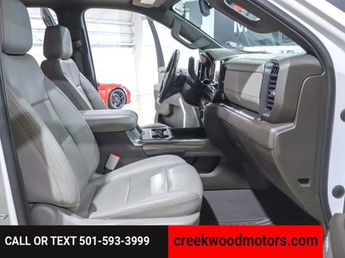 Used 2024 Chevrolet Silverado 2500 LTZ w/ LTZ Convenience Package image 10