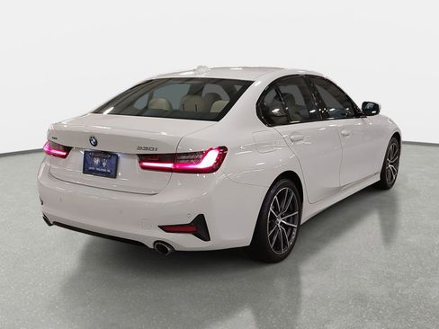 Used 2022 BMW 330i xDrive Sedan w/ Driving Assistance Package image 5