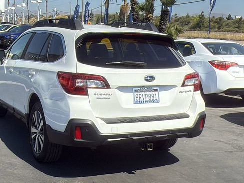 Used 2019 Subaru Outback 2.5i Limited AWD/4WD image 4