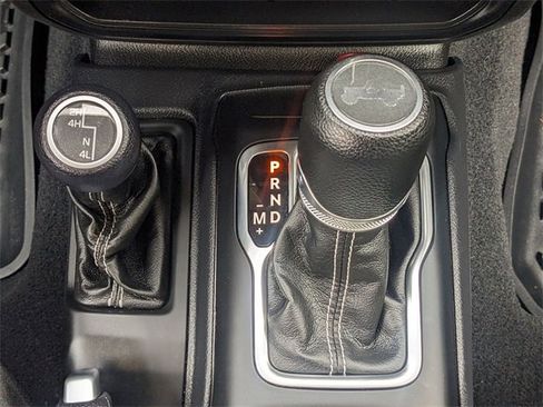 Certified 2022 Jeep Wrangler Unlimited Sahara w/ Cold Weather Group image 14