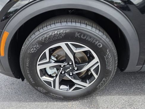 Used 2025 Kia Sportage LX FWD image 44