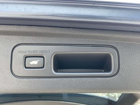 Used 2026 Honda Odyssey Elite image 9