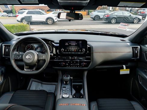 New 2025 Nissan Pathfinder Rock Creek image 9