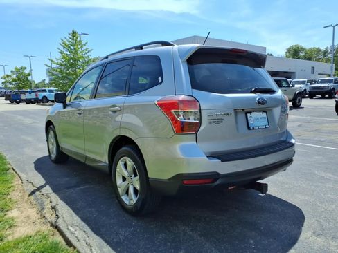 Used 2015 Subaru Forester 2.5i Limited AWD/4WD image 8