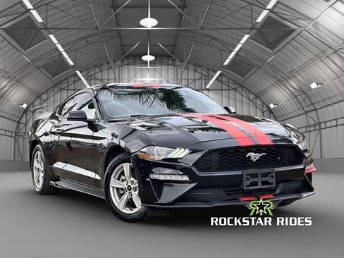 Used 2020 Ford Mustang GT RWD image 4