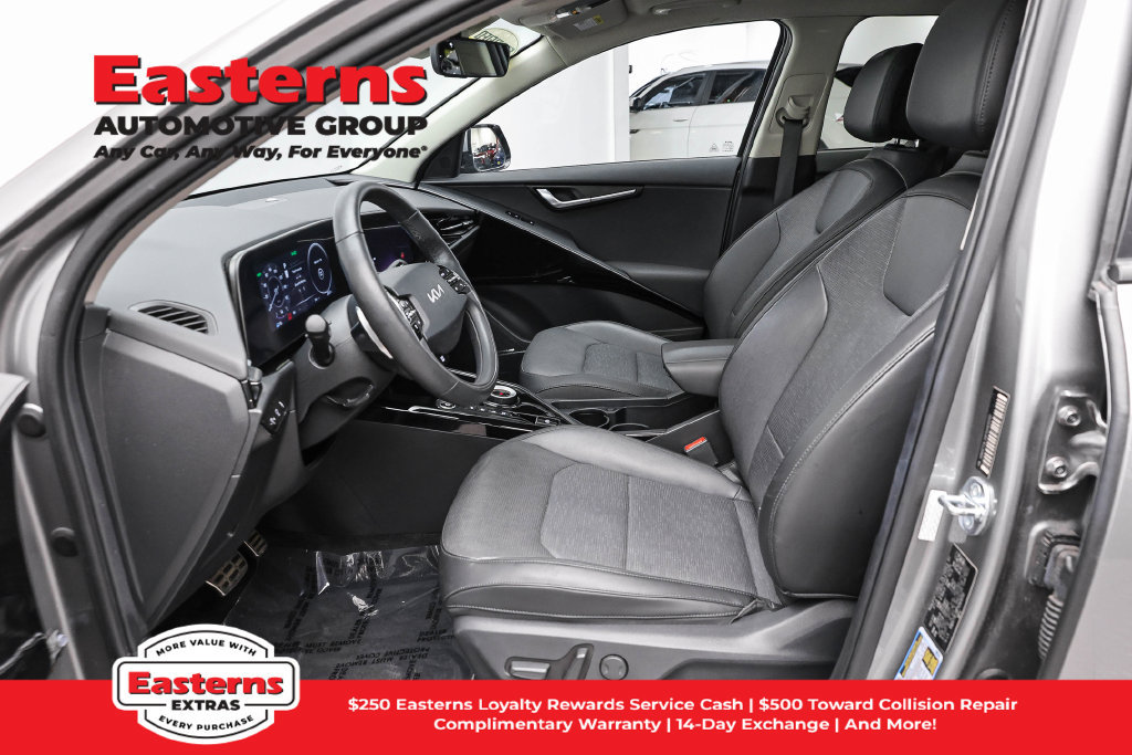 Used 2023 Kia Niro Wave w/ Wave Preserve Package FWD image 15