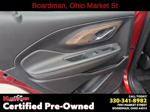 Used 2024 GMC Terrain Denali w/ Denali Premium Package AWD/4WD image 13