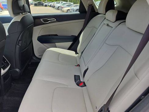 Used 2023 Kia Sportage EX AWD/4WD image 29