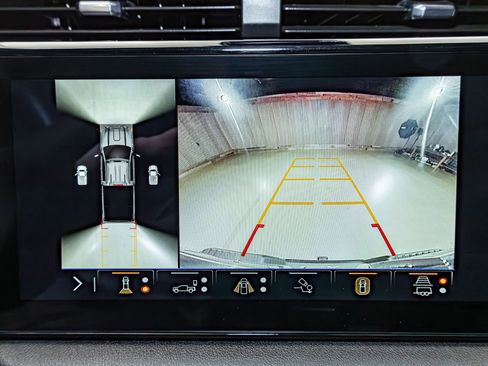 Used 2025 GMC Sierra 2500 AT4 w/ AT4 Premium Plus Package image 20