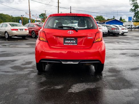 Used 2015 Toyota Yaris L FWD image 11