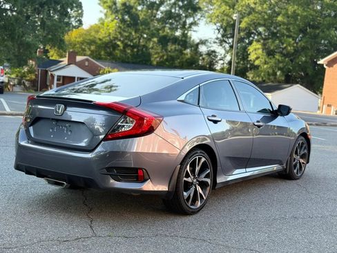 Used 2019 Honda Civic Sport image 6