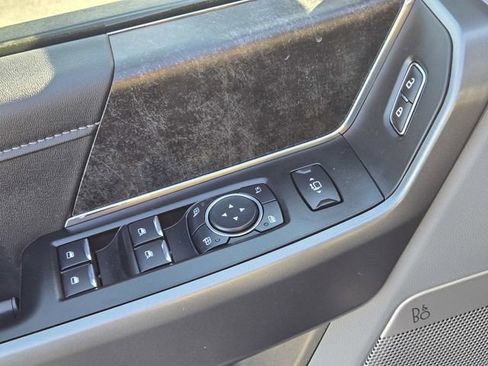 New 2026 Ford F250 XLT w/ XLT Premium Package AWD/4WD image 19