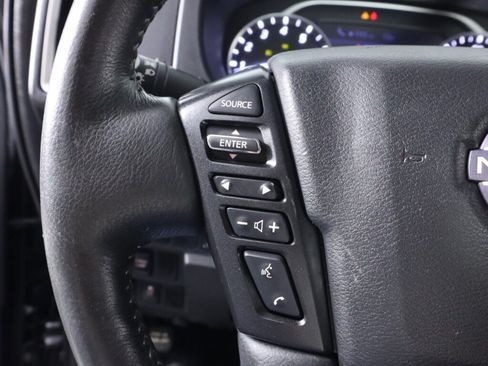 Used 2025 Nissan Frontier SV w/ SV Convenience Package RWD image 15