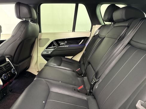 Used 2023 Land Rover Range Rover SE AWD/4WD image 24