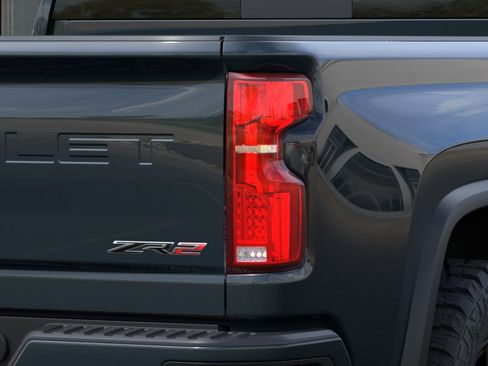 New 2026 Chevrolet Silverado 2500 ZR2 AWD/4WD image 11