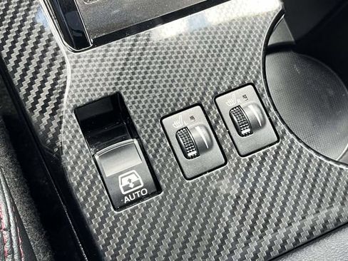 Used 2021 Toyota 4Runner TRD Off-Road Premium w/ Moonroof Package AWD/4WD image 33