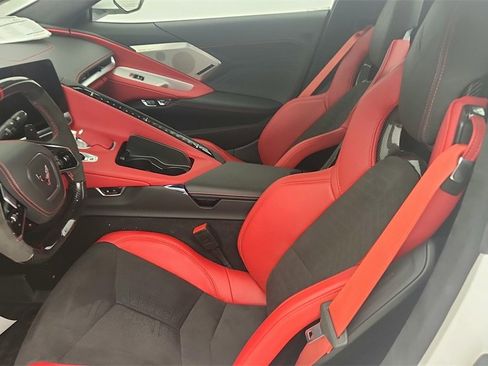 New 2025 Chevrolet Corvette E-Ray image 15