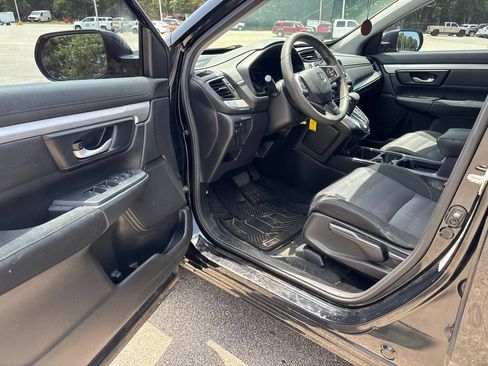 Used 2020 Honda CR-V LX image 9