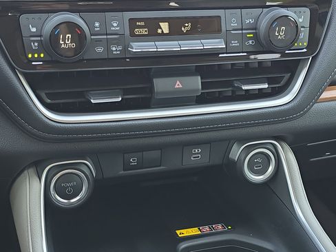 Used 2026 Toyota Grand Highlander AWD Hybrid image 25