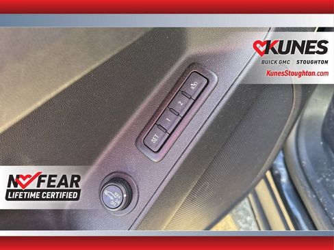 Used 2020 Chevrolet Equinox LT w/ Midnight Edition image 24