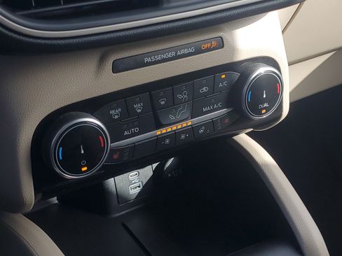 Used 2022 Ford Escape SEL FWD image 29