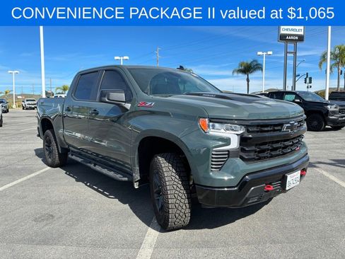 Used 2025 Chevrolet Silverado 1500 LT Trail Boss w/ Convenience Package II image 3