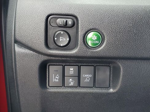 Certified 2025 Honda Ridgeline RTL image 17