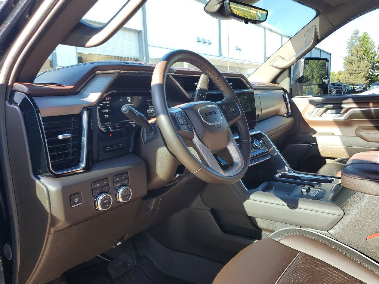 Used 2024 GMC Sierra 2500 Denali w/ Technology Package AWD/4WD image 20