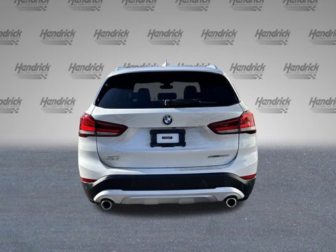 Used 2021 BMW X1 sDrive28i w/ Premium Package image 9