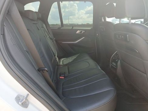 Used 2019 BMW X5 xDrive50i AWD/4WD image 19