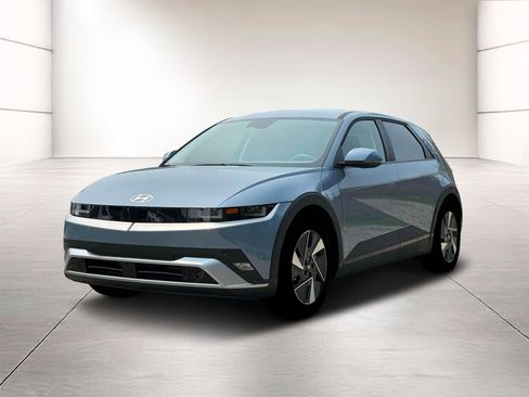 New 2026 Hyundai Ioniq 5 SE image 1