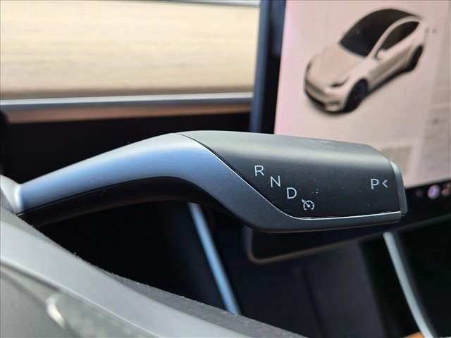 Used 2021 Tesla Model Y Long Range AWD/4WD image 13