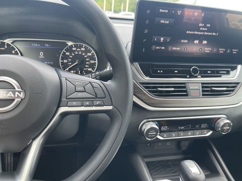 New 2025 Nissan Altima 2.5 SV w/ SV Special Edition Package image 29