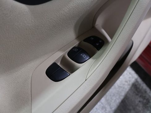 Used 2015 Nissan Altima 2.5 SV w/ Convenience Package image 14