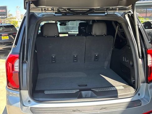 Used 2025 GMC Yukon XL AT4 Ultimate AWD/4WD image 33